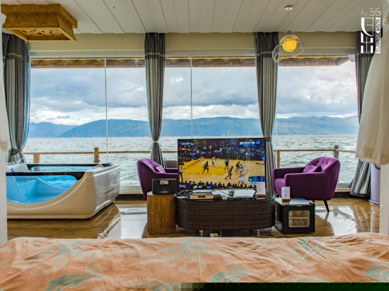 270°亲海独立阳台海景大床房