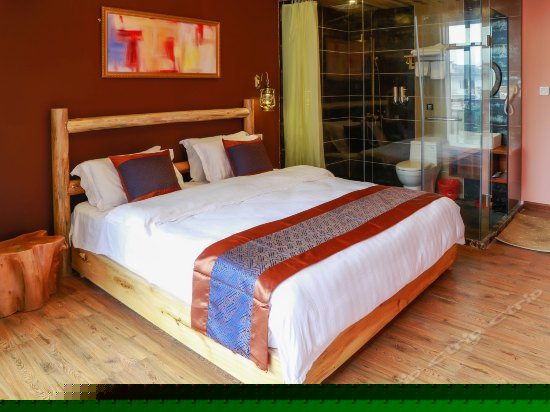 阳台观景大床房