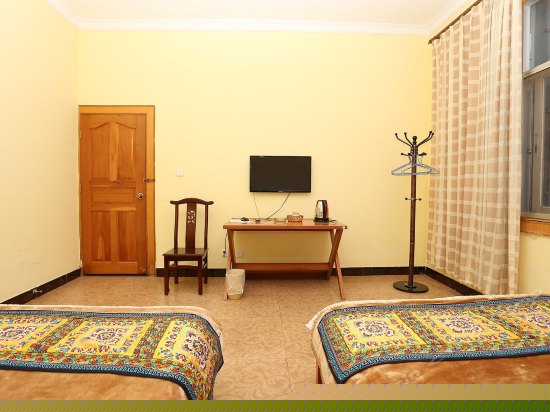 梅—温馨家庭亲子房