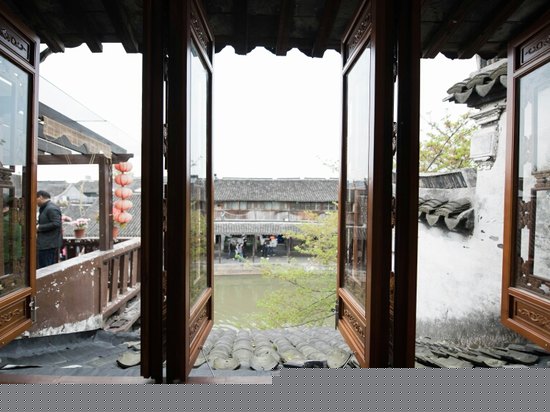 临水美式大床房