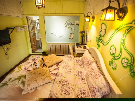 豪华阳光大床房