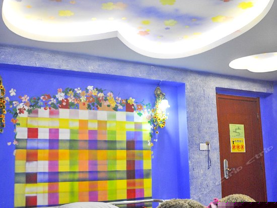 梦境情侣主题房