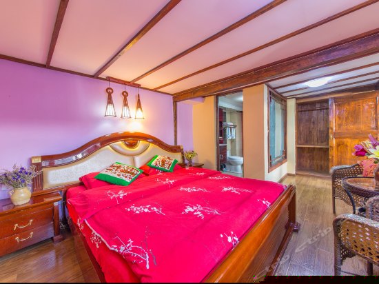 尊尚豪华大床房