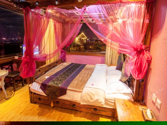 全景蜜月大床房