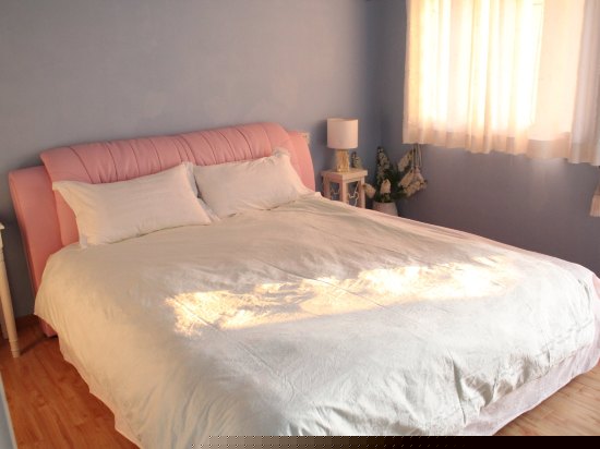 曼屋1号楼1.8米床大床房