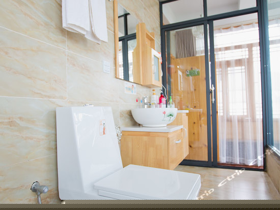 海云天海景露台大床房