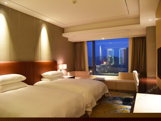 江景高级双床房