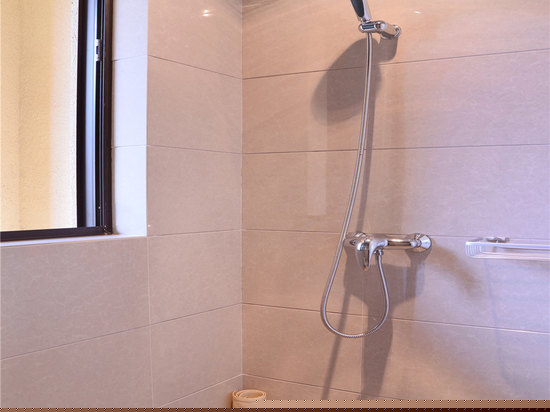 豪华山景单卧双床套房