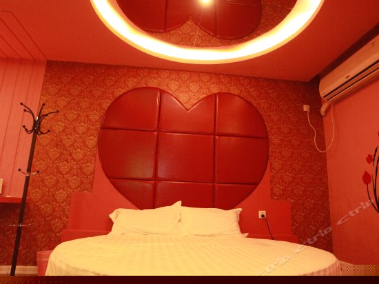 电动床之心语心愿豪华浴缸房(无窗)