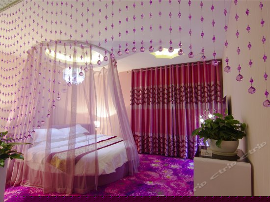 奢华浪漫圆床房（无窗）