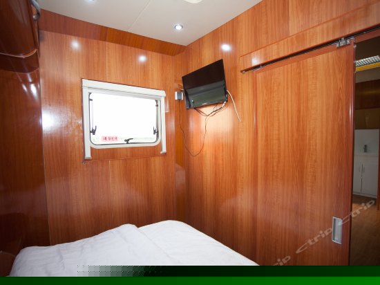 豪华贵族公寓型房车