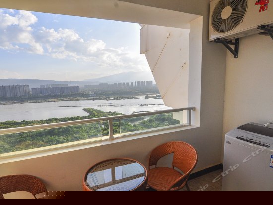 豪华阳台江景套房