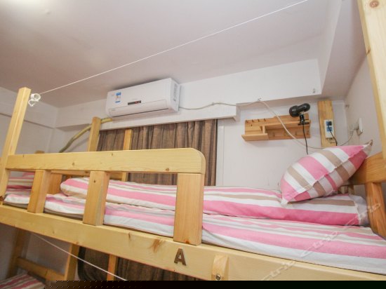 女生六人间(床位)(公卫)