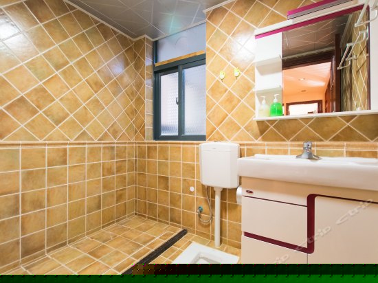 豪华无敌海景套房（3房2厅2卫）