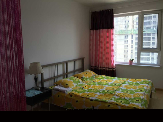 豪华电脑大床房