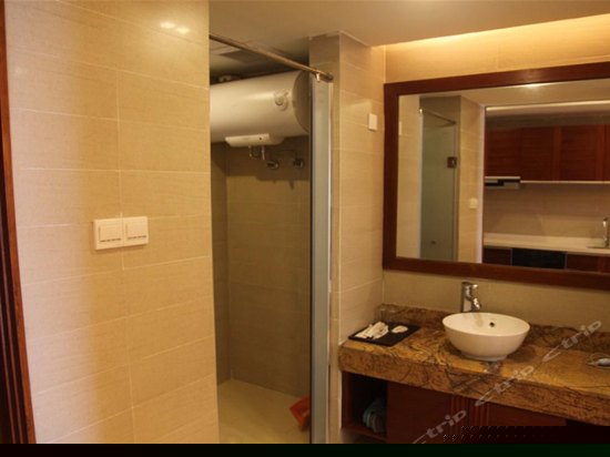 豪华园景大床房