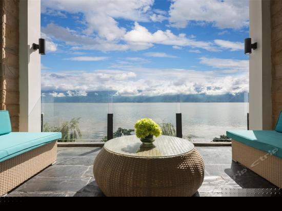 蜜月阳台海景大床房