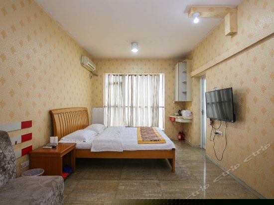 豪华江景大床房