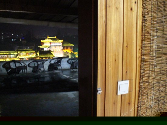 天台江景木板房双床房