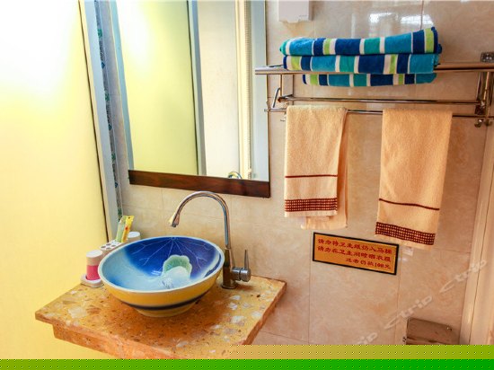 温馨标准双人房（一楼）