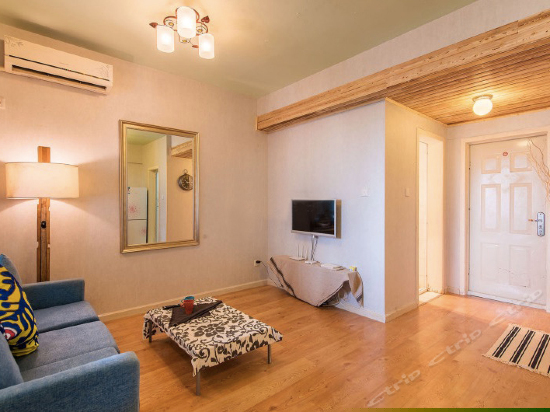 比邻双卧有套房