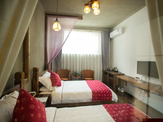 灵泉溪空调双床房