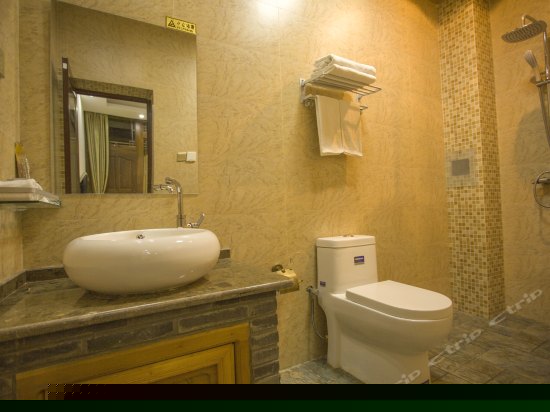 天雨流芳家庭套房