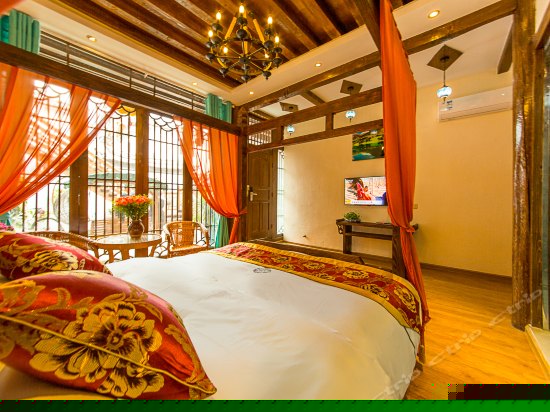 尊享蜜月高级套房