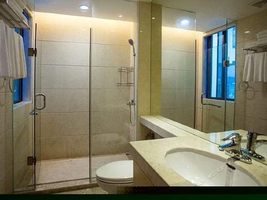 新浪无敌两房一厅海景套房