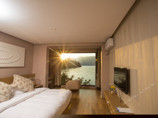 高级海景大床房