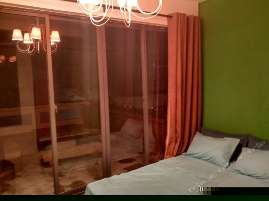 302空中花园大床房