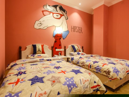 主题温馨亲子间