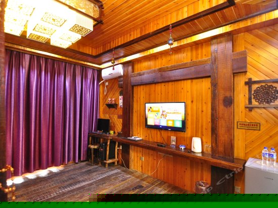 豪华风情大床房