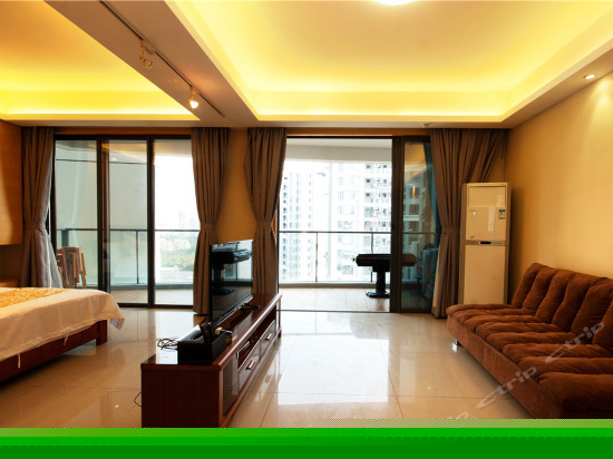 雅致园景1室2厅大床房