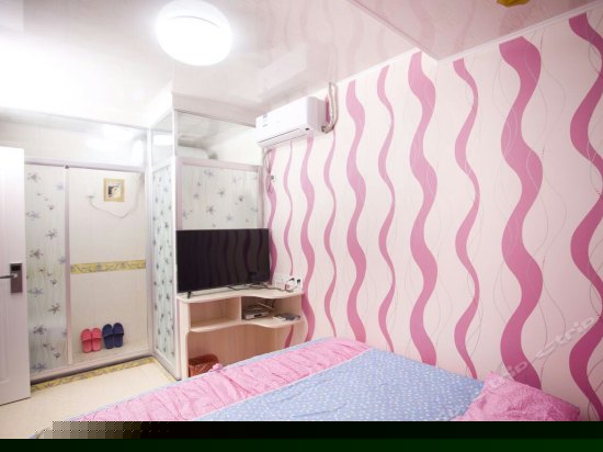 浪漫精品情侣房