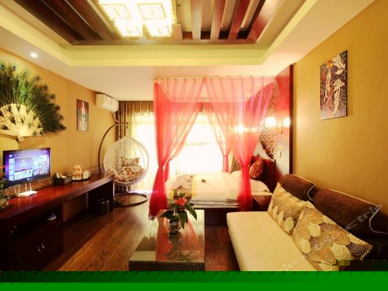 豪华江景大床房