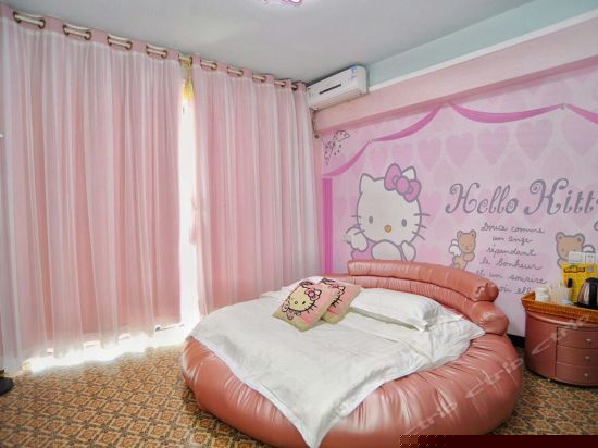 阳台海景圆床房