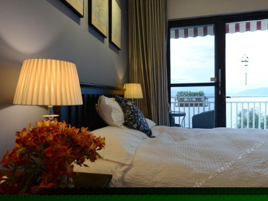 露台海景大床房