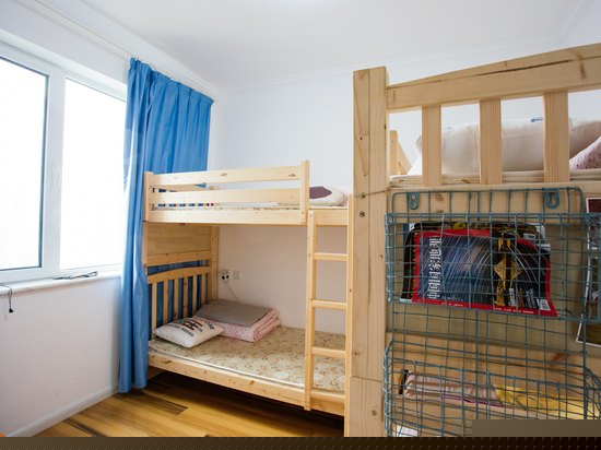 男生四人间（床位）