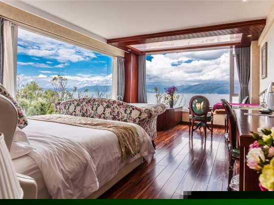 玫瑰绽放双海景豪华房