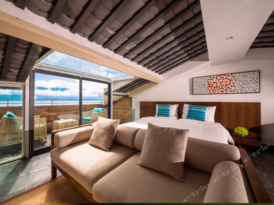 阁楼星空海景房