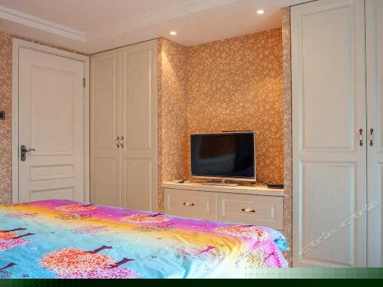 二卧室两厅复式家庭房