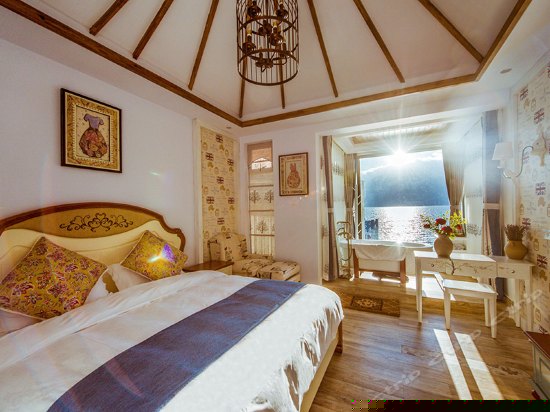 英伦情调海景蜜月房