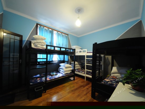 南北三号六人间（床位房）