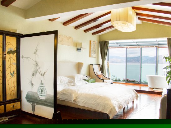 豪华海景大床房