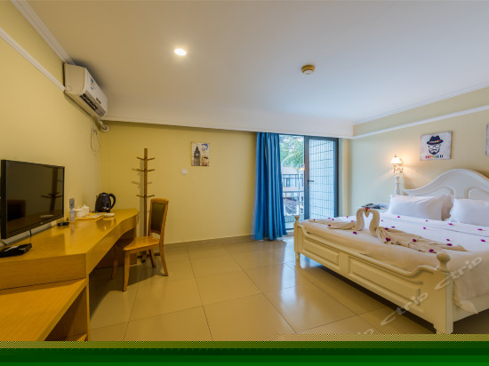 三亚的情别墅海景亲子套