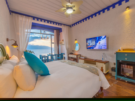 豪华洱海观景大床房