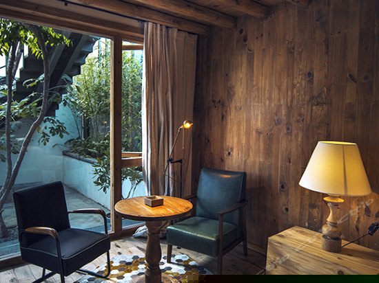 私密花园阳光双床房-问