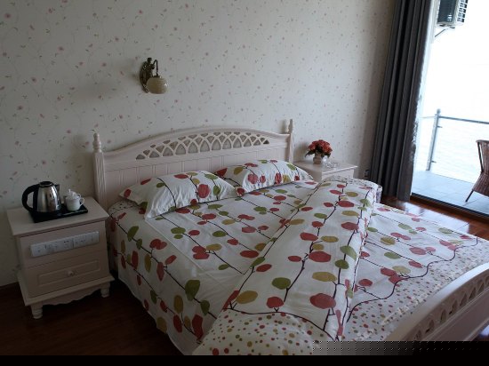 二楼田园风海景大床间