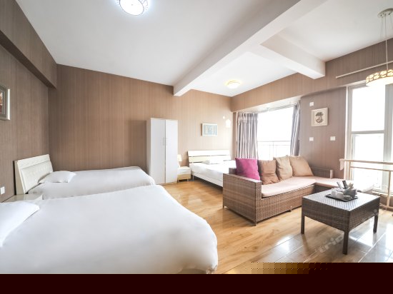 精品三人大床房